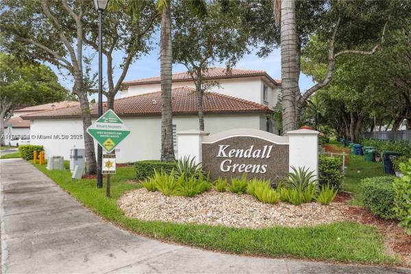 KENDALL GREENS CONDO