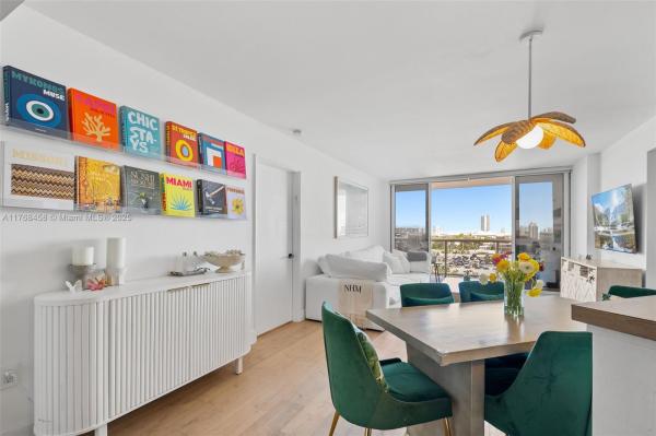 SUNSET HARBOUR NORTH COND