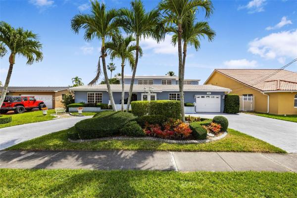 LAKE LAURENCE EST 1ST ADD