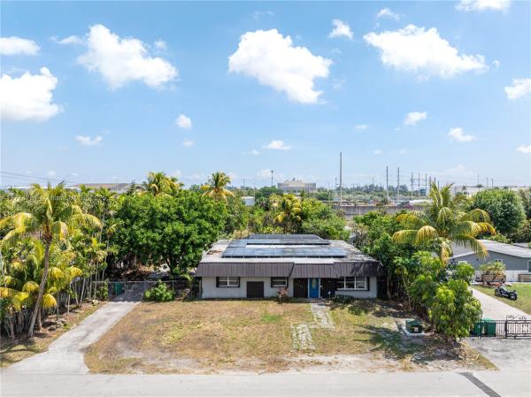 LAUDERDALE LITTLE RANCHES