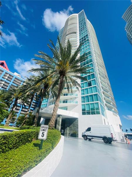 2101 BRICKELL AVE #1005, MIAMI, FL 33129