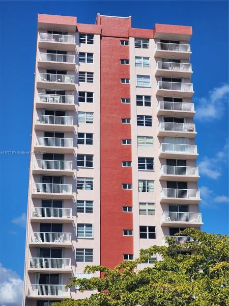 3161 S OCEAN DR #805, HALLANDALE BEACH, FL 33009