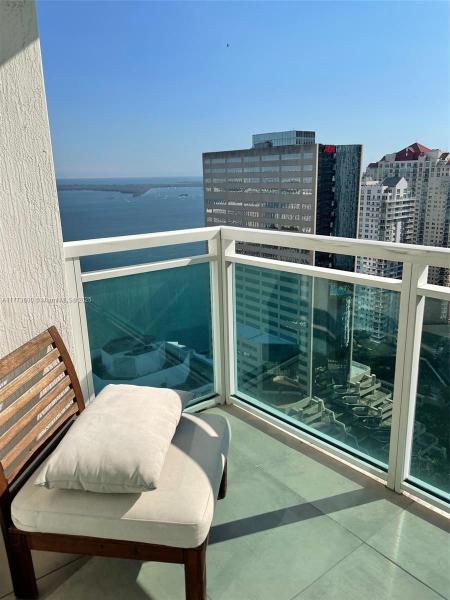 950 BRICKELL BAY DR #3407, MIAMI, FL 33131