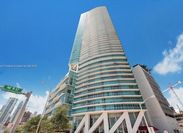 888 BISCAYNE BLVD #3910, MIAMI, FL 33132