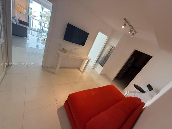 9195 COLLINS AVE #403, SURFSIDE, FL 33154