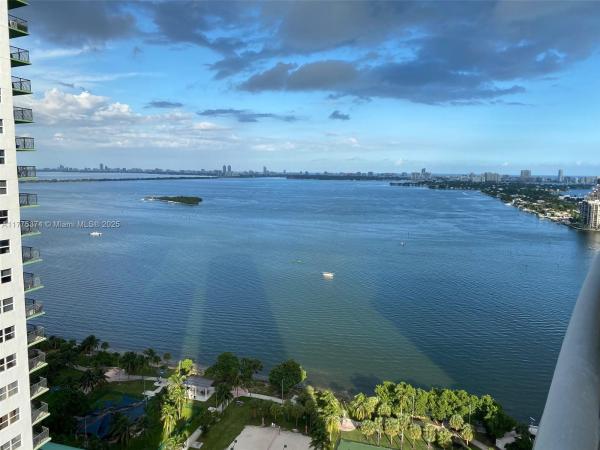 1750 N BAYSHORE DR #3005, MIAMI, FL 33132