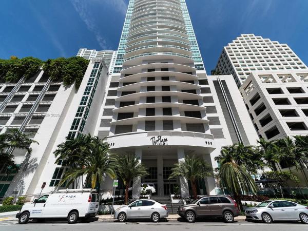 THE PLAZA 851 BRICKELL CO