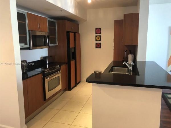 2775 NE 187TH ST #519, AVENTURA, FL 33180