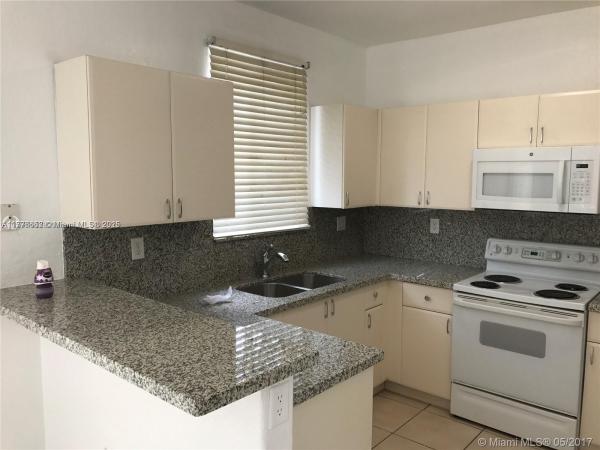 SHOMA TOWNHOMES AT KEYSCO