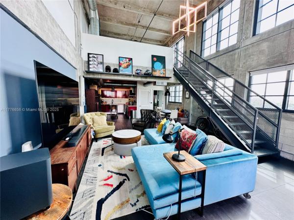PARC LOFTS CONDO