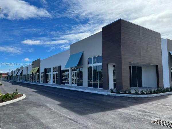 DOLPHIN CITICENTER CONDO