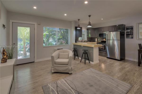 FREEDOM HOUSE INC-CO-OP