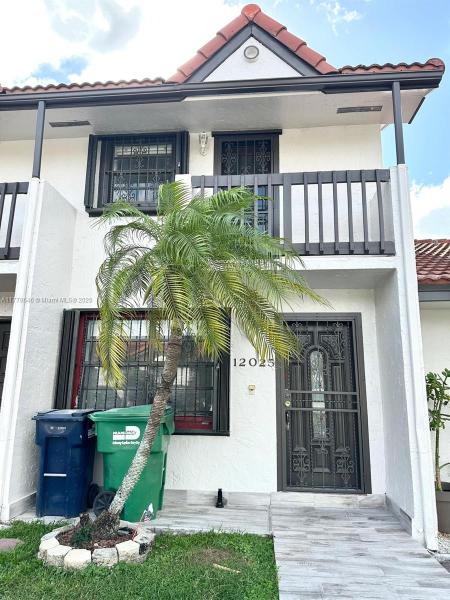 ALAMEDA IV EAST CONDO