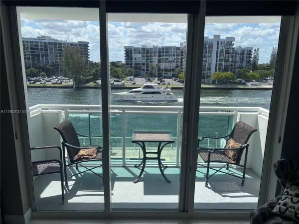 3000 S OCEAN DR #304, HOLLYWOOD, FL 33019