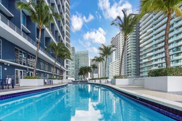 INFINITY AT BRICKELL COND