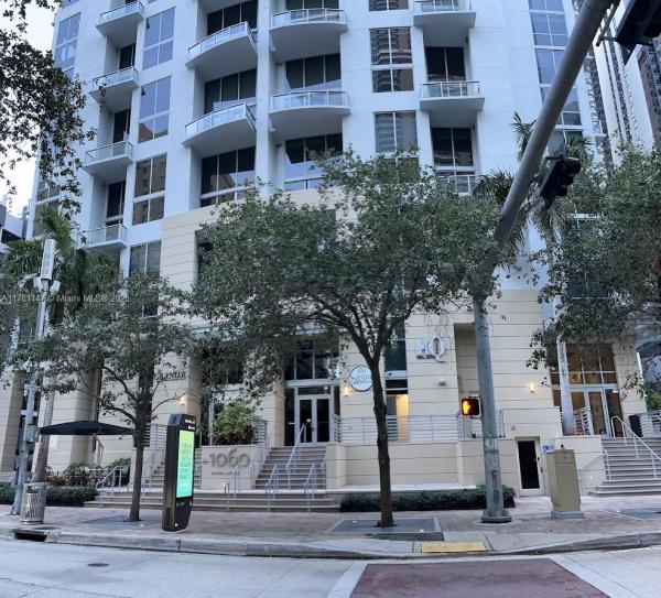 1060 Brickell Condo