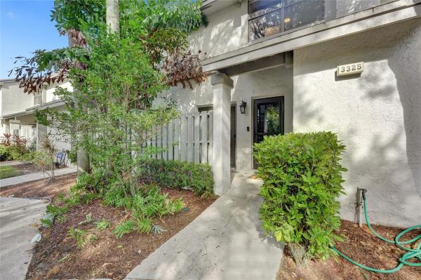 GOLDEN RAINTREE IV-B COND