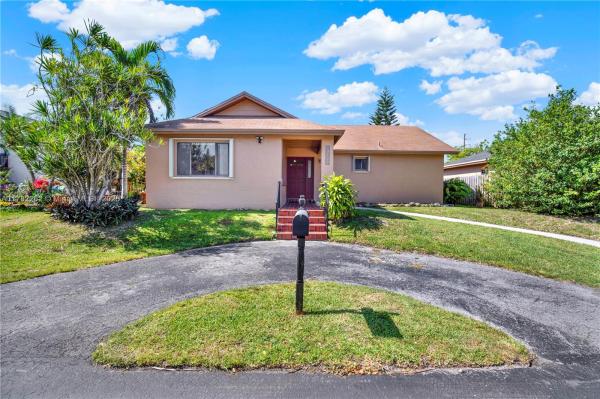 BISCAYNE VILLA HOMES SEC