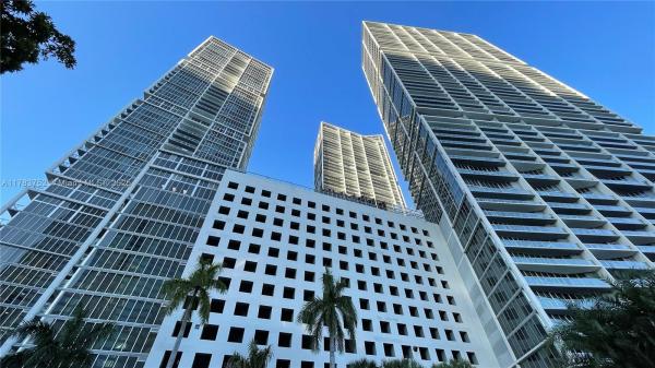 ICONBRICKELL CONDO NO 1