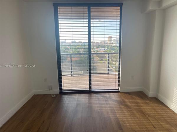 THE LUXOR RESIDENCES COND