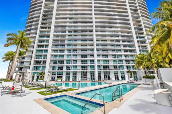 90 SW 3RD ST #2509, MIAMI, FL 33130