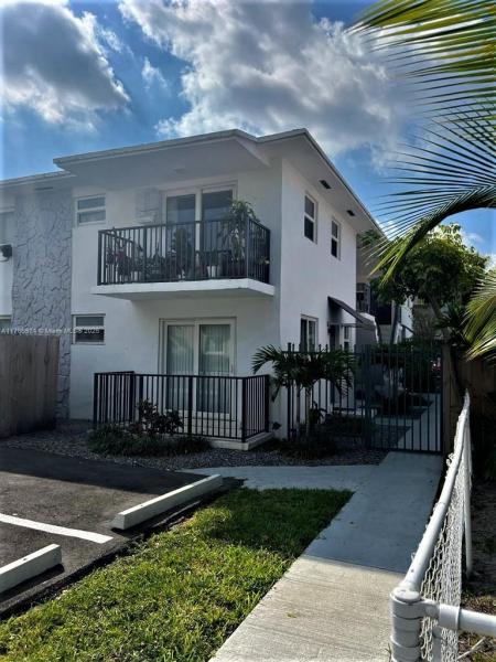 LAWRENCE ESTATE LAND COS