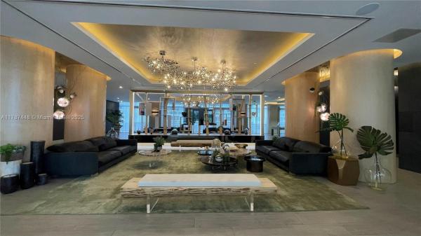 488 NE 18TH ST #3402, MIAMI, FL 33132