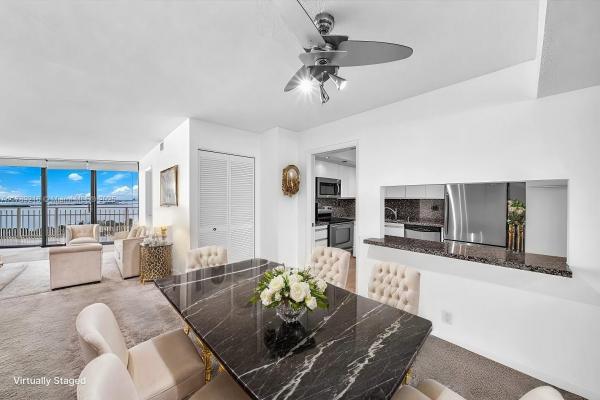 TOWERS OF QUAYSIDE CONDO