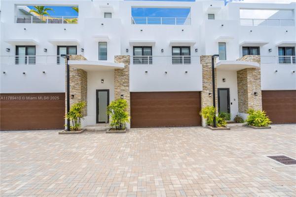 HIDEAWAY COVE CONDOMINIUM