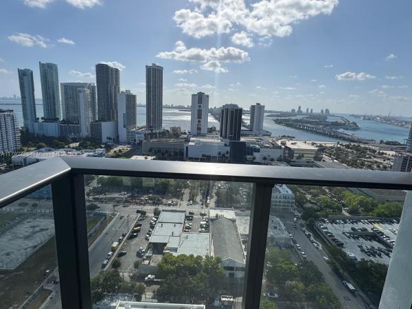 1600 NE 1ST AVE #2720, MIAMI, FL 33132
