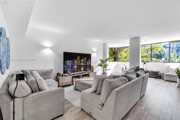 KEY COLONY NO 4 CONDO