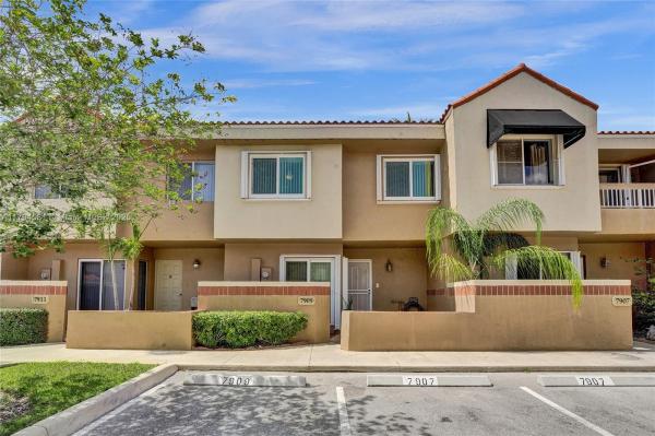 Dahlia at Plantation