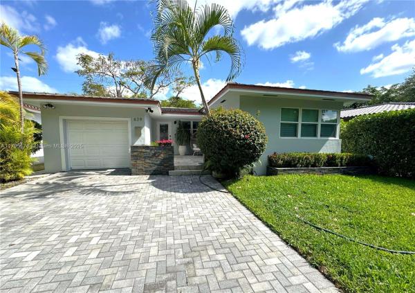 C GAB COUNTRY CLUB SEC 6