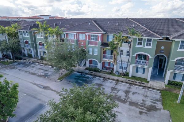 PROMENADE SHORES AT DORAL