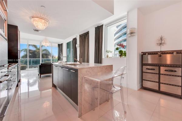 900 BISCAYNE BLVD #301, MIAMI, FL 33132