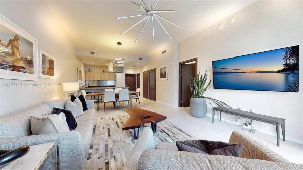 1000 BRICKELL PLZ #1814, MIAMI, FL 33131