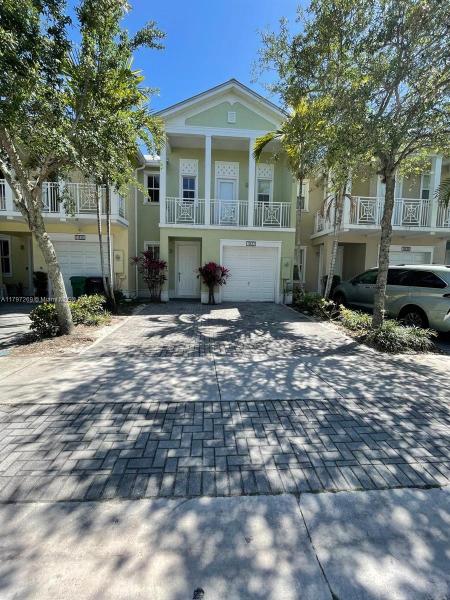 RESERVE AT DORAL WEST