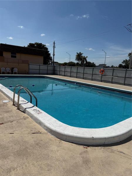 UNIVERSITY TRAIL CONDO