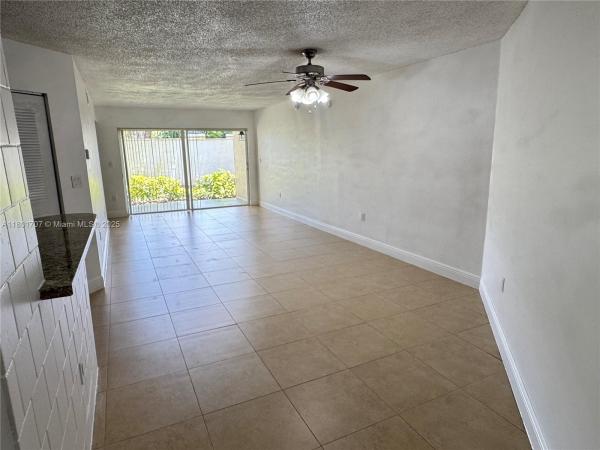 MEDITERRANEAN VILLAS COND