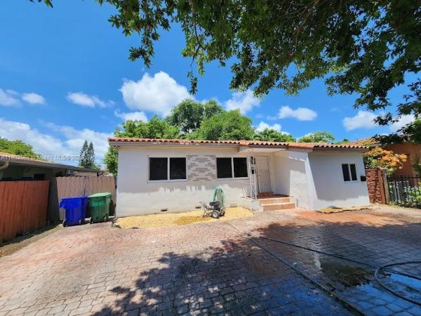 SILVER BLUFF GARDENS