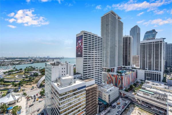 253 NE 2ND ST #2010, MIAMI, FL 33132