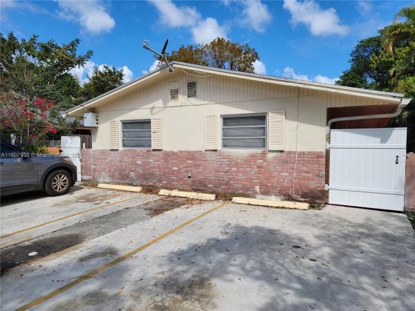 HALLANDALE BY THE SEA