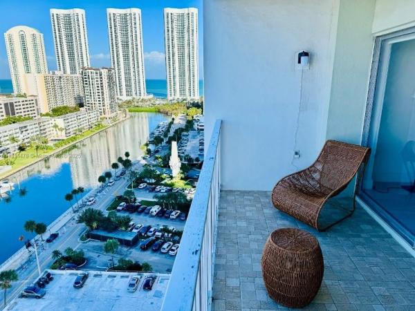 500 BAYVIEW DR #1723, SUNNY ISLES BEACH, FL 33160