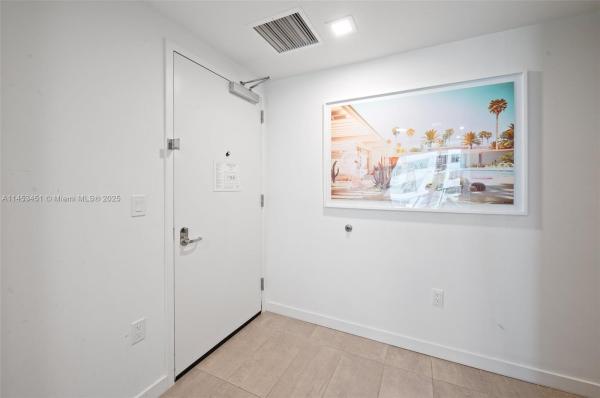 227 NE 2ND ST #2113, MIAMI, FL 33132