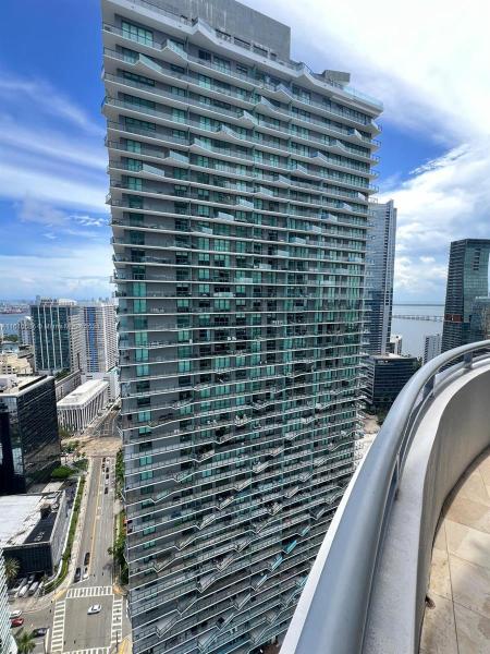 INFINITY AT BRICKELL COND