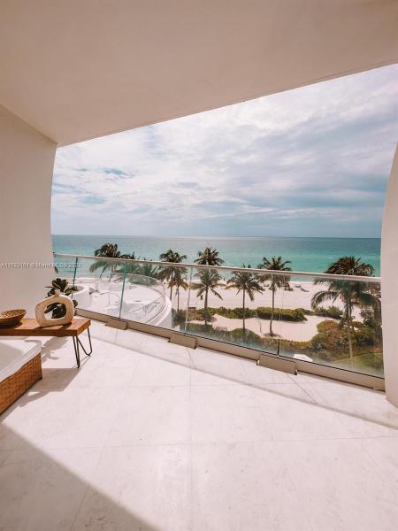 16901 COLLINS AVE #504, SUNNY ISLES BEACH, FL 33160