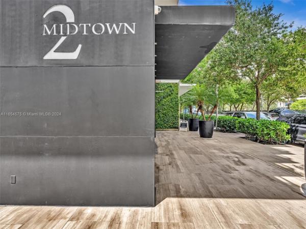 TWO MIDTOWN MIAMI CONDO
