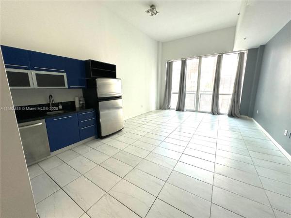 244 BISCAYNE BLVD #243, MIAMI, FL 33132