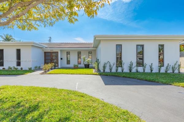 HOLLYWOOD GOLF ESTATES SE