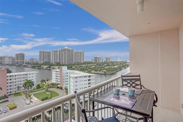 3161 S OCEAN DR #1108, HALLANDALE BEACH, FL 33009